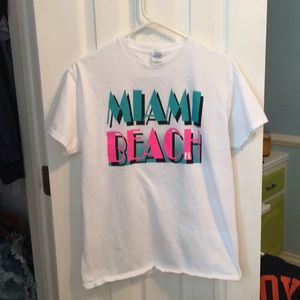 Vintage style Miami Beach shirt size M